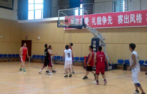 leyu与溧阳市经信局举行篮球友谊赛